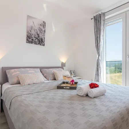 Villa Antea - Privat Heated Pool, Brand New Villa, Relaxing, Rural Near Sea *