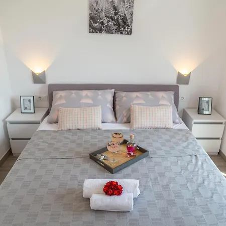 Villa Antea - Privat Heated Pool, Brand New Villa, Relaxing, Rural Near Sea *