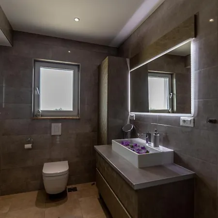 Antea - Privat Heated Pool, Brand New Villa, Relaxing, Rural Near Sea * Imotski