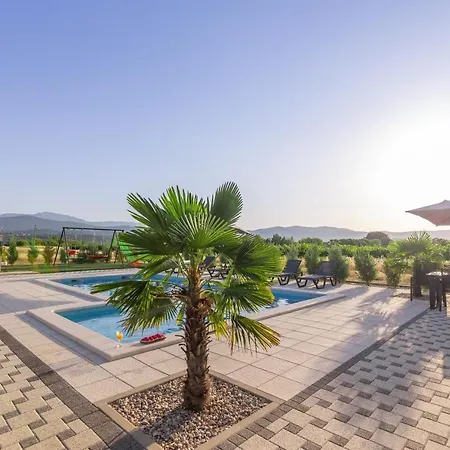 Villa Antea - Privat Heated Pool, Brand New Villa, Relaxing, Rural Near Sea